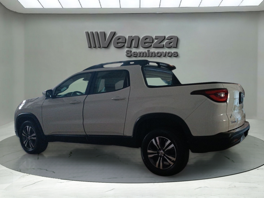 fiat toro 1.3 turbo 270 flex freedom at6 4p automatico 2023 fiat toro 1.3 turbo 270 flex freedom at6 4p automatico 2023