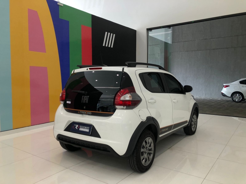 fiat mobi 1.0 evo flex trekking manual 4p 2024