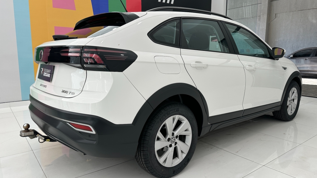 volkswagen nivus 1.0 200 tsi total flex comfortline automatico 4p 20232