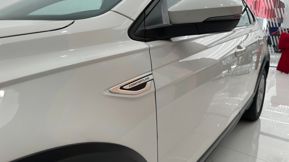 volkswagen nivus 1.0 200 tsi total flex comfortline automatico 4p 20239