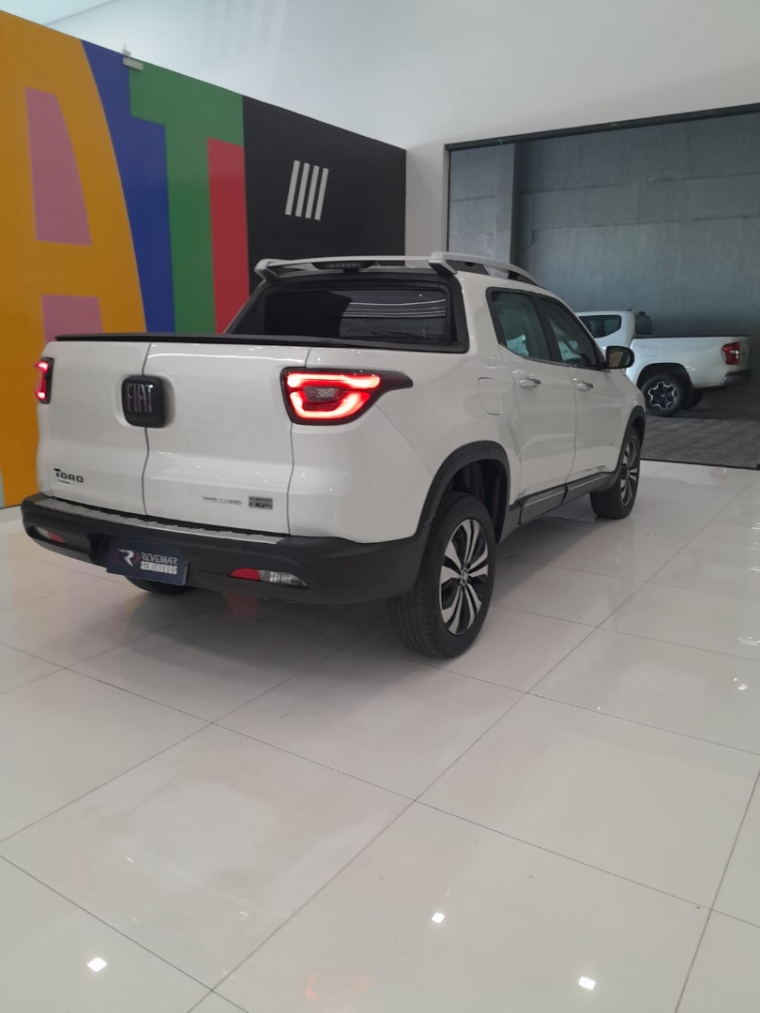 fiat toro 1.3 turbo 270 flex volcano at6 4p automatico 20253