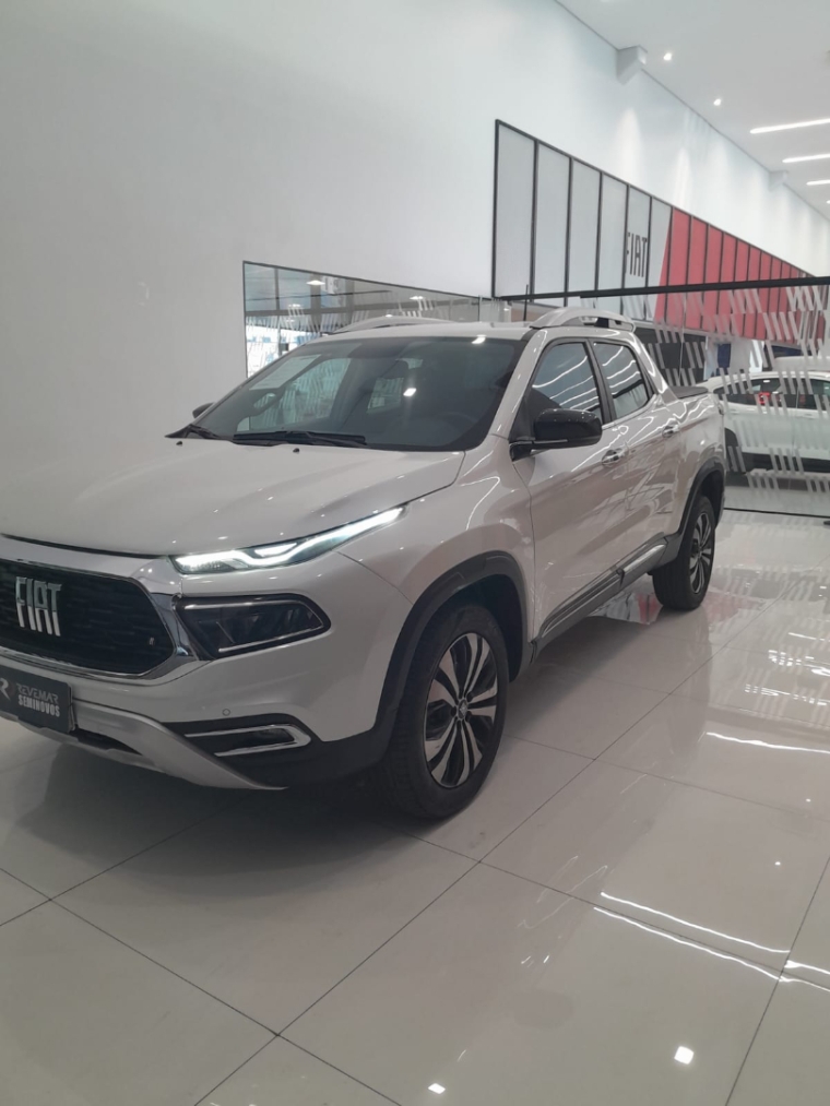 fiat toro 1.3 turbo 270 flex volcano at6 4p automatico 202510