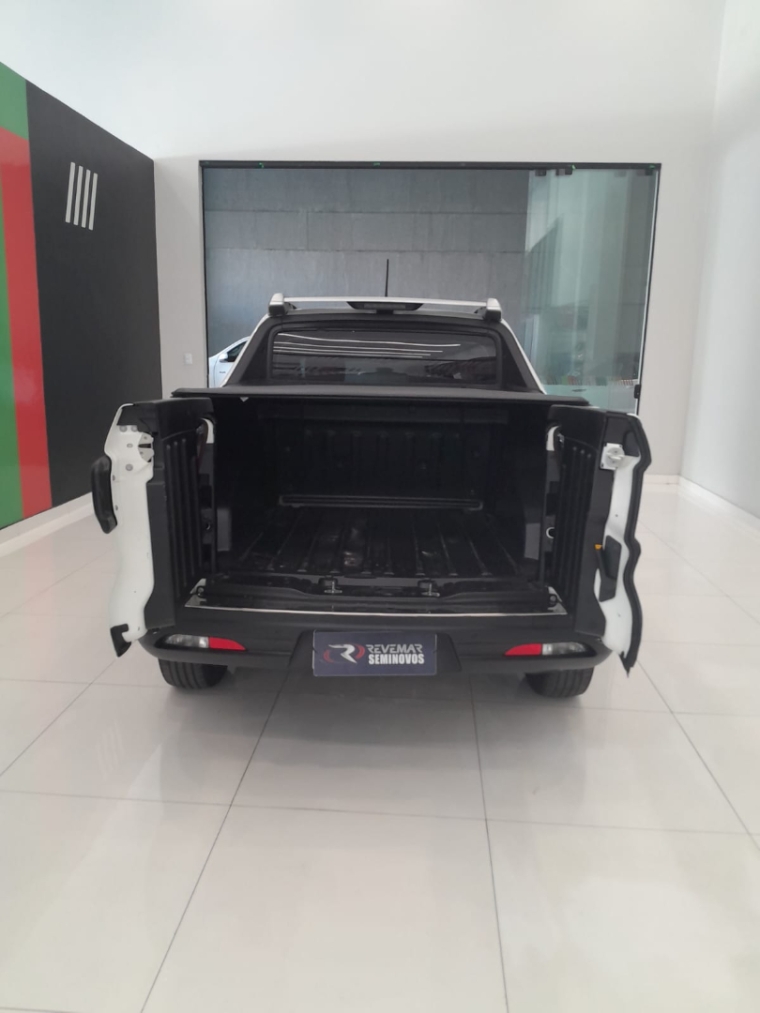 fiat toro 1.3 turbo 270 flex volcano at6 4p automatico 20255