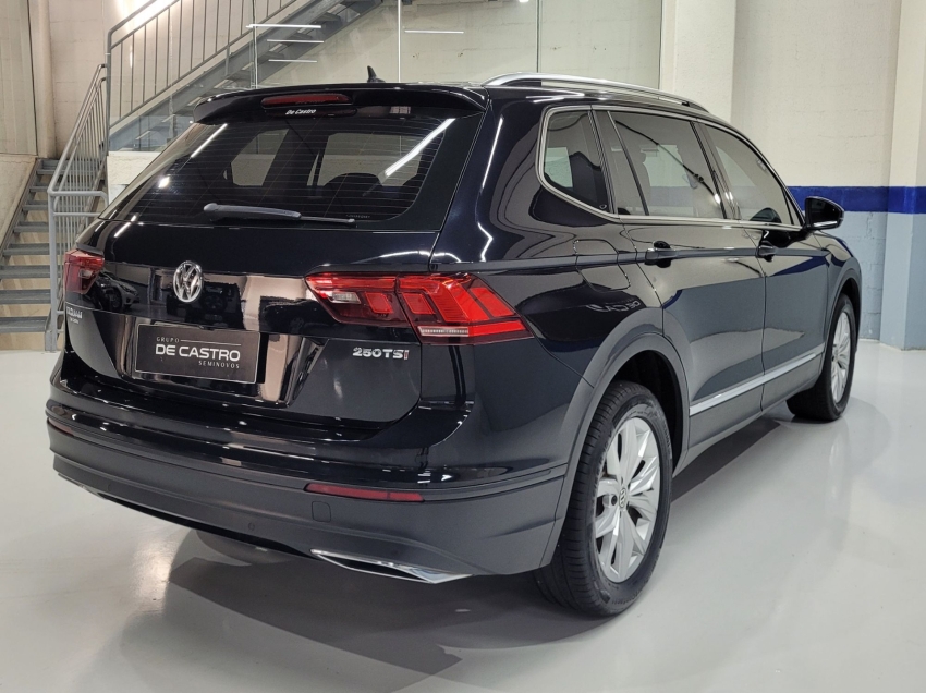 volkswagen tiguan 1.4 250 tsi total flex allspace comfortline tiptronic 2018