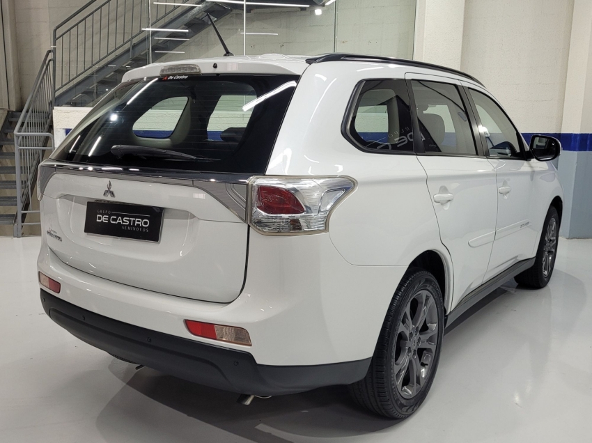 mitsubishi outlander 2.0 16v gasolina 4p automatico 2014