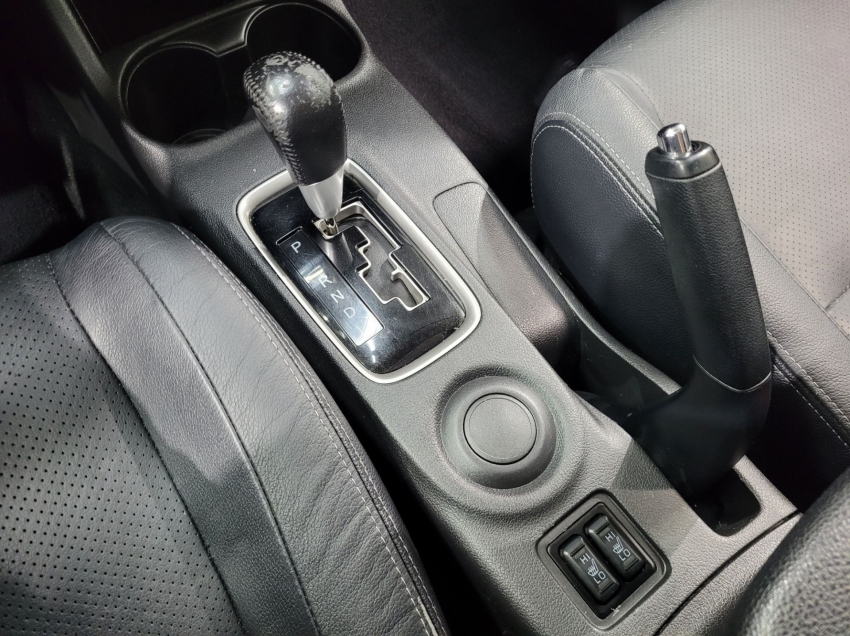 mitsubishi outlander 2.0 16v gasolina 4p automatico 2014