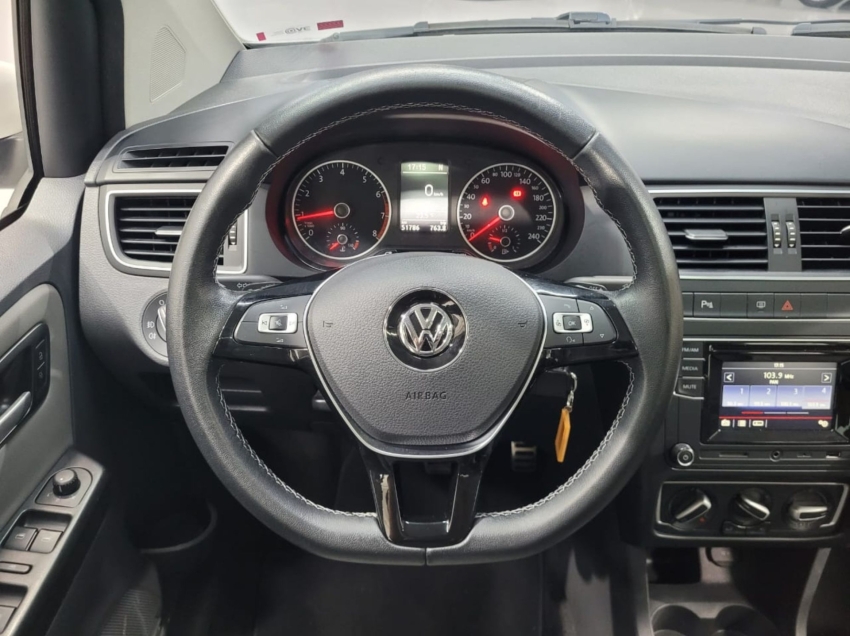 volkswagen fox 1.6 msi highline 16v flex 4p automatizado 2017