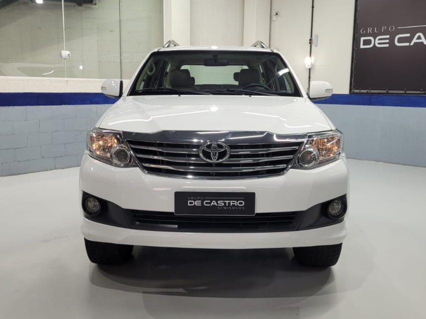 toyota hilux sw4 2.7 sr 4x2 16v flex 4p automatico 2015