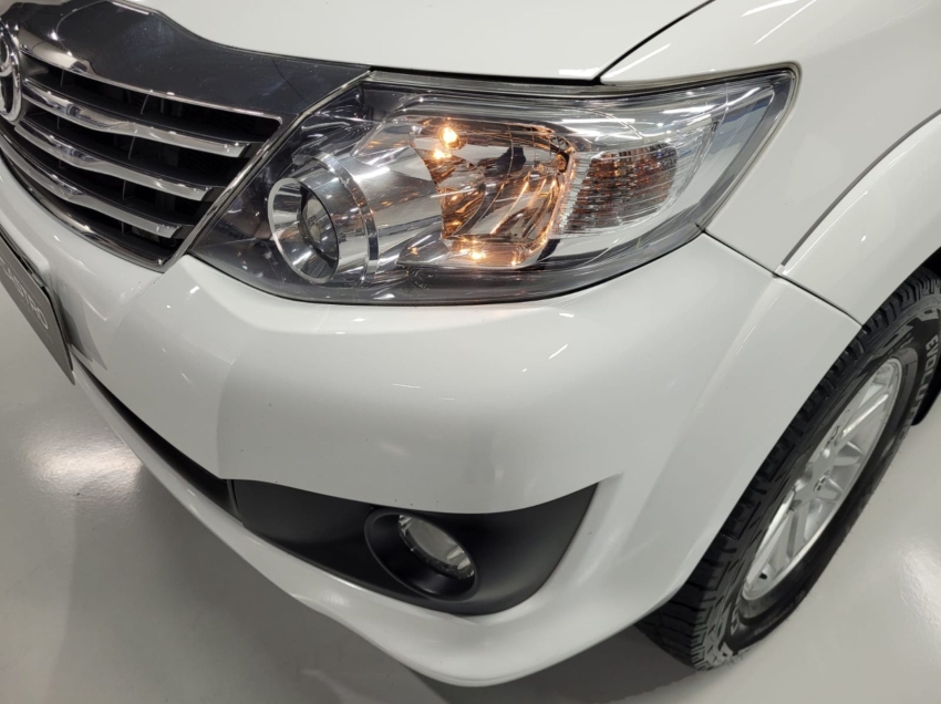 toyota hilux sw4 2.7 sr 4x2 16v flex 4p automatico 2015