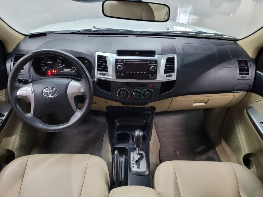 toyota hilux sw4 2.7 sr 4x2 16v flex 4p automatico 2015