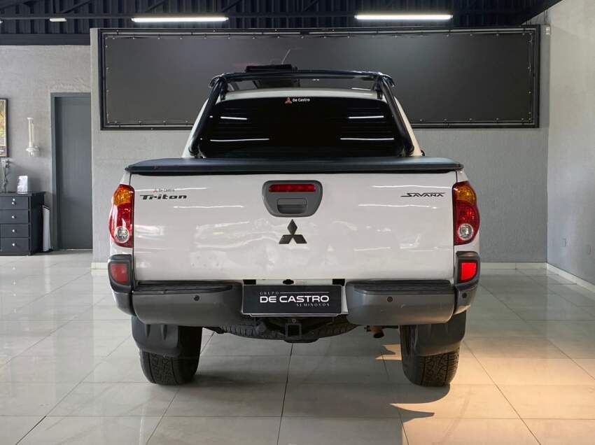 mitsubishi l200 triton savana