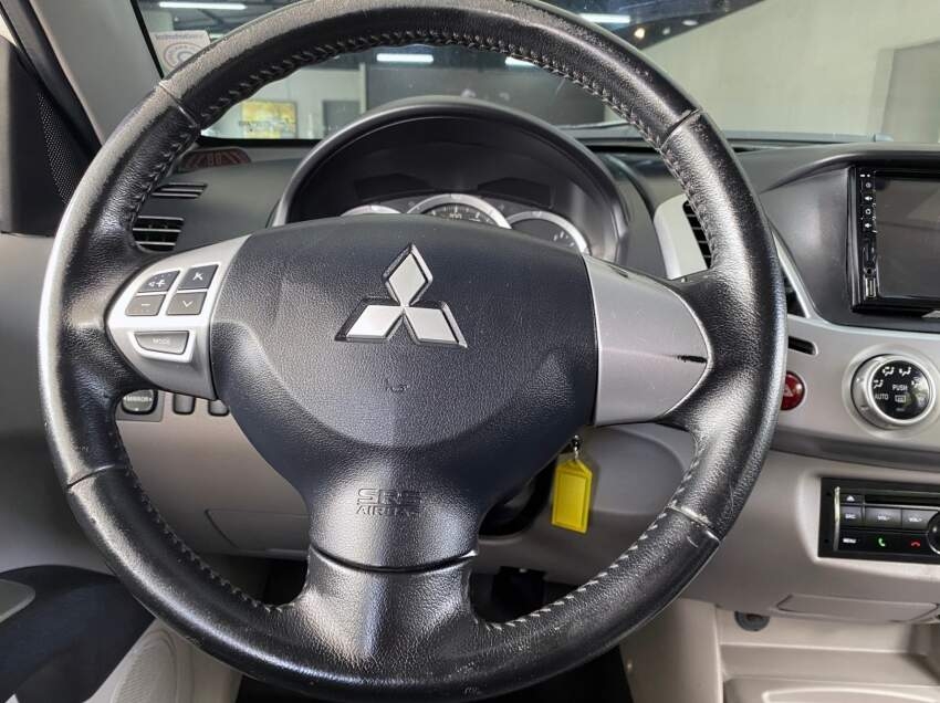 mitsubishi l200 triton savana