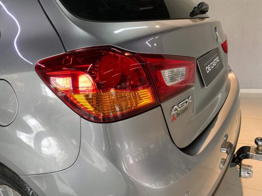 mitsubishi asx awd