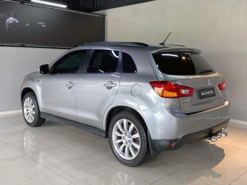 mitsubishi asx awd