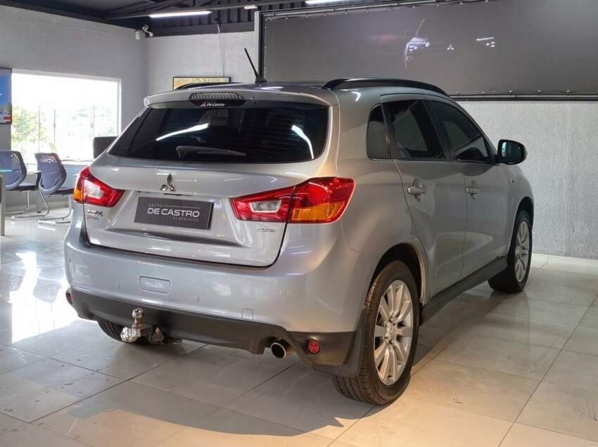 mitsubishi asx awd