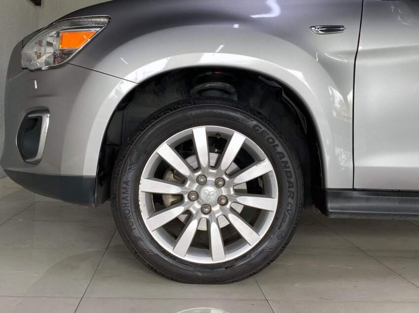 mitsubishi asx awd