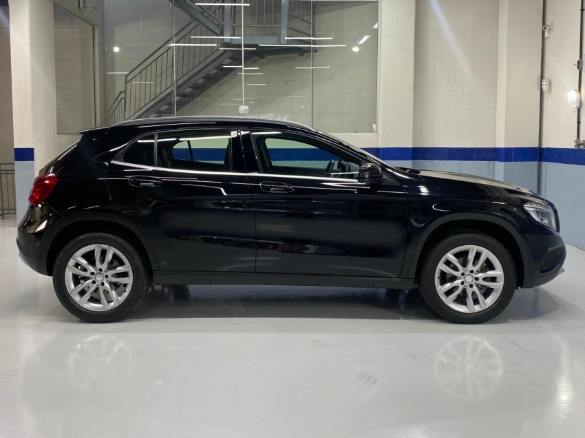mb gla 200 advance