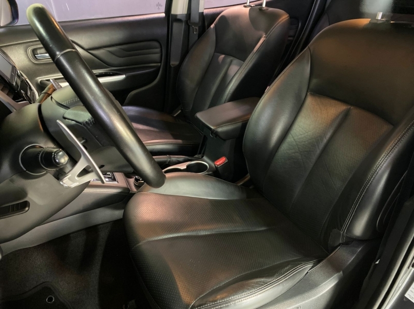 mitsubishi l200 triton sport hpe s
