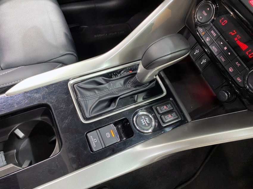 eclipse cross hpe s awc