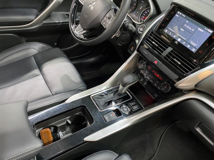 eclipse cross hpe s awc