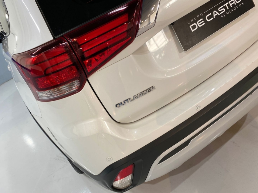 mitsubishi outlander hpe