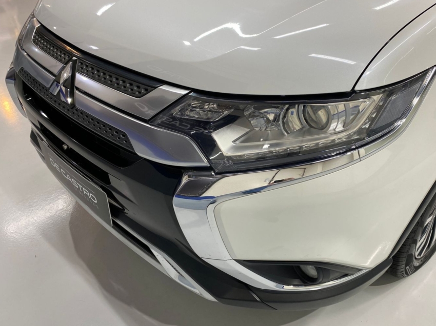 mitsubishi outlander hpe