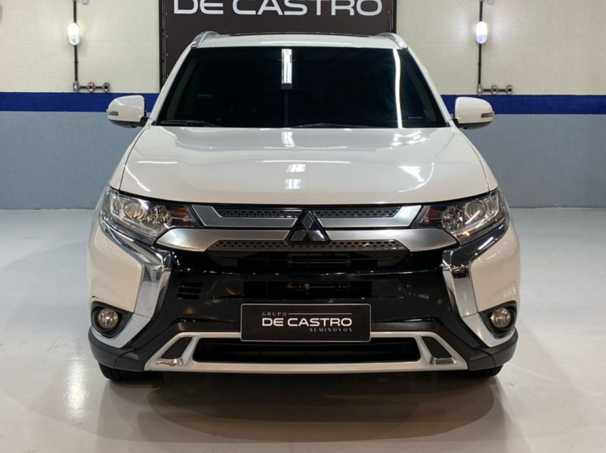 mitsubishi outlander hpe