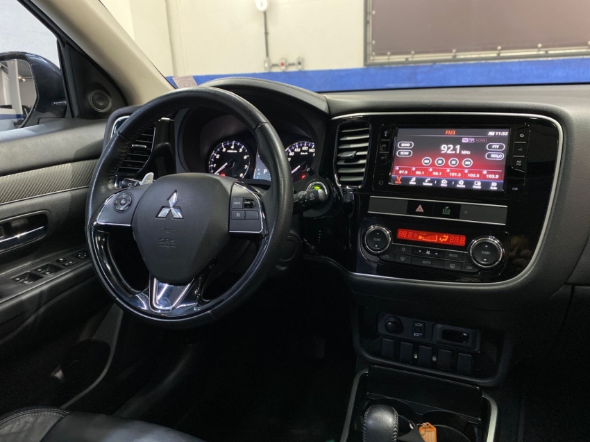 mitsubishi outlander hpe