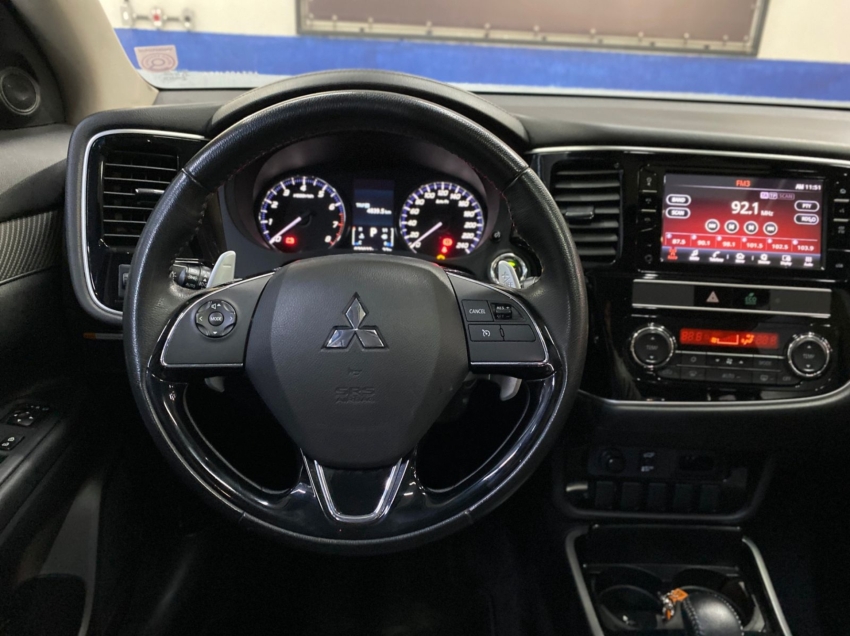 mitsubishi outlander hpe
