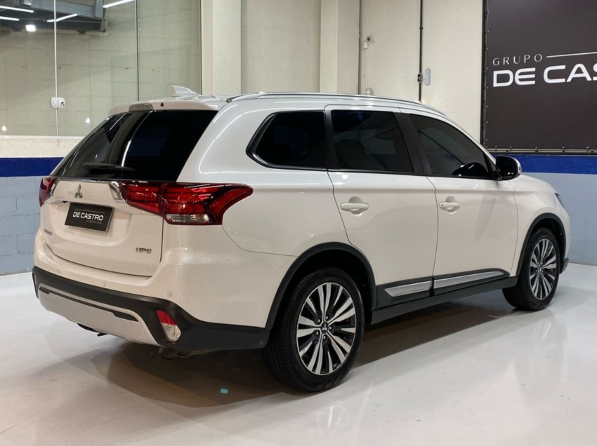 mitsubishi outlander hpe