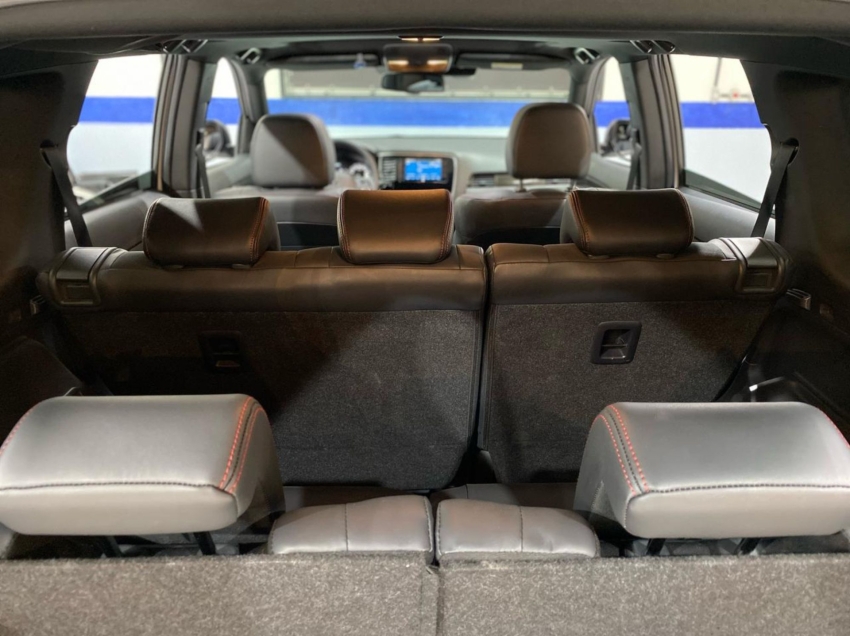 mitsubishi outlander hpe-s