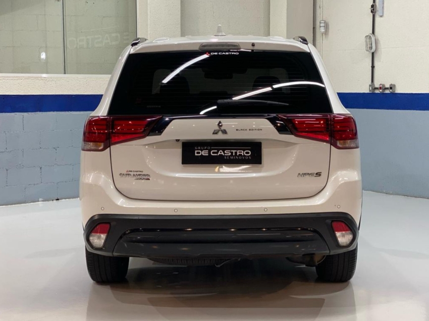 mitsubishi outlander hpe-s
