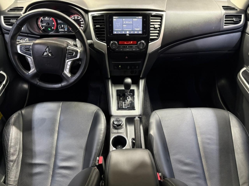 mit l200 triton  hpe s