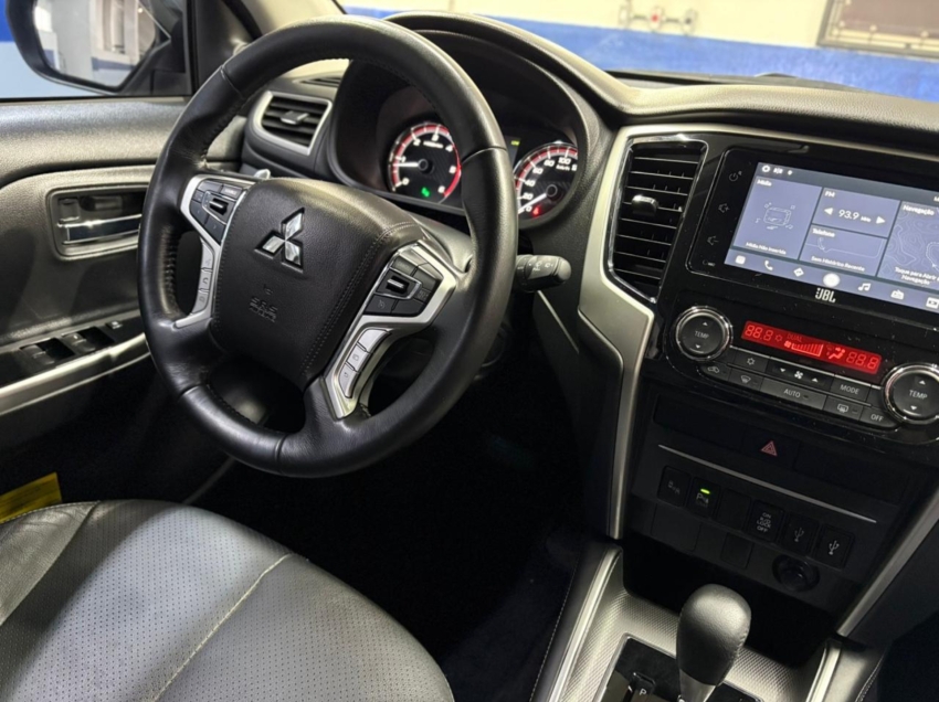 mit l200 triton  hpe s