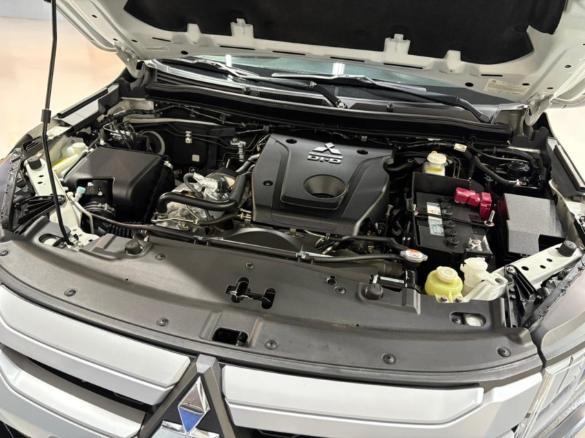 mit l200 triton sport hpe