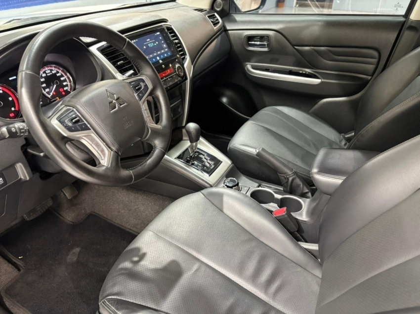 mit l200 triton sport hpe
