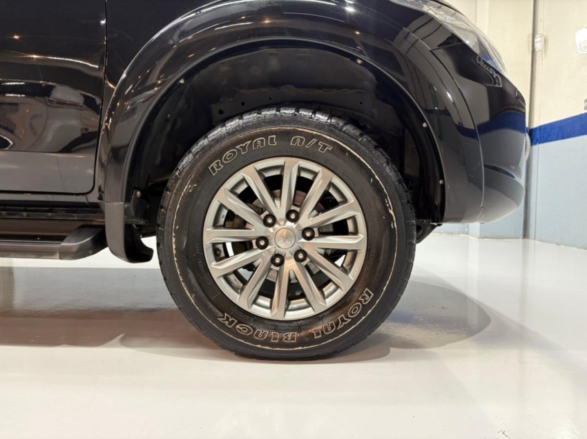 l200 triton sport hpe s