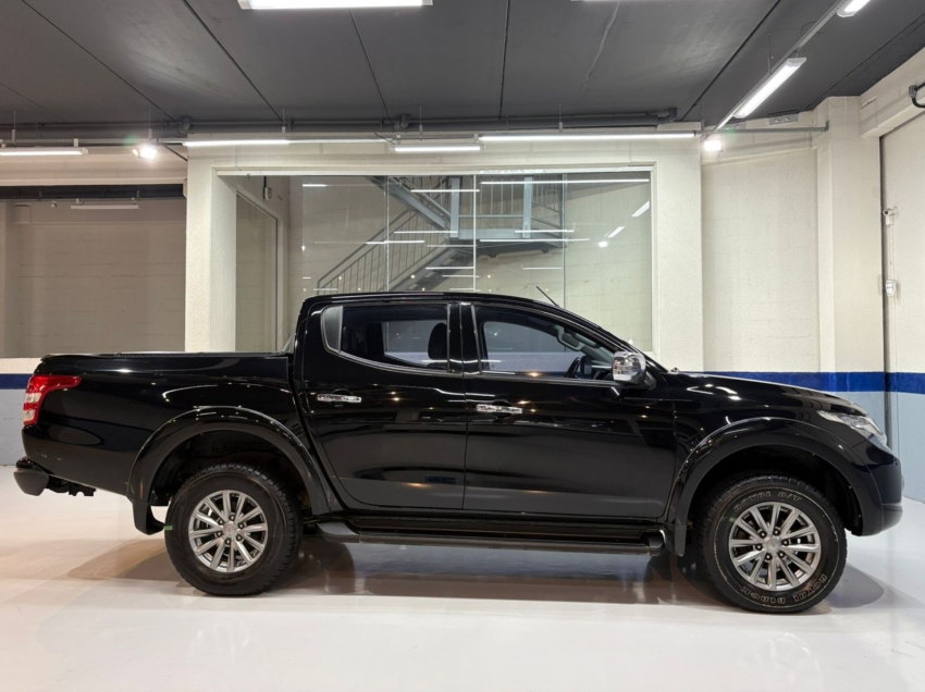 l200 triton sport hpe s