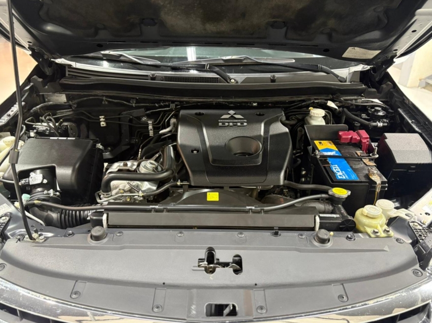 l200 triton sport hpe s