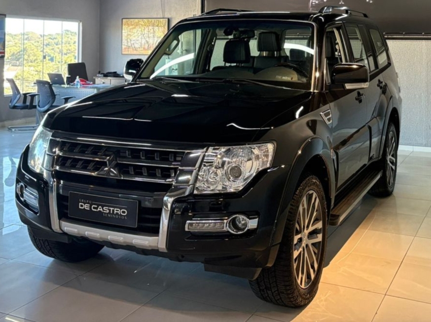 mitsubishi pajero full mitsubishi pajero full