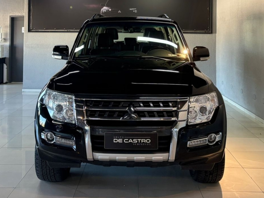 mitsubishi pajero full