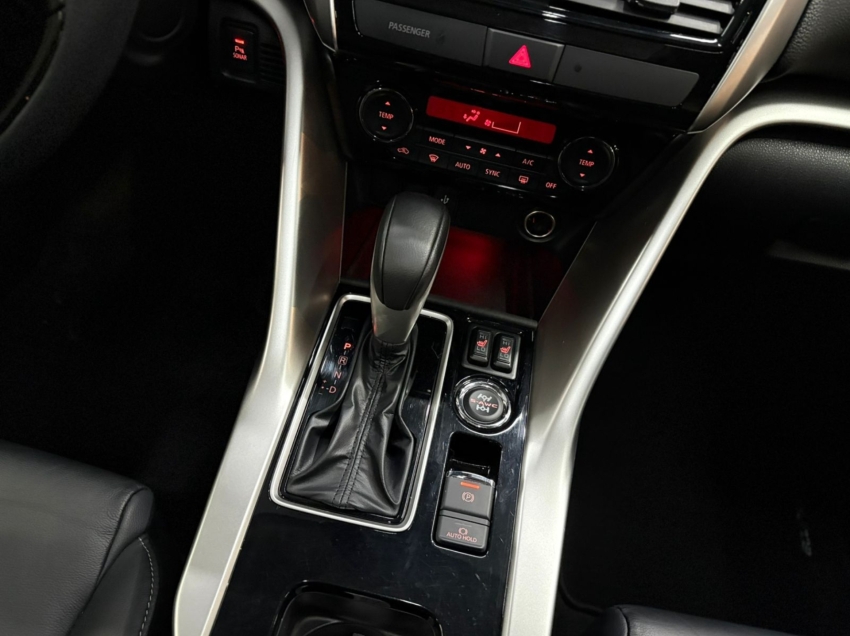 mitsubishi eclipse cross hpe-s awc
