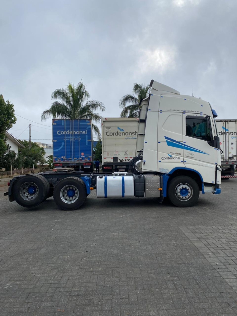 volvo fh 460 6x2 diesel 2p automatico 2020