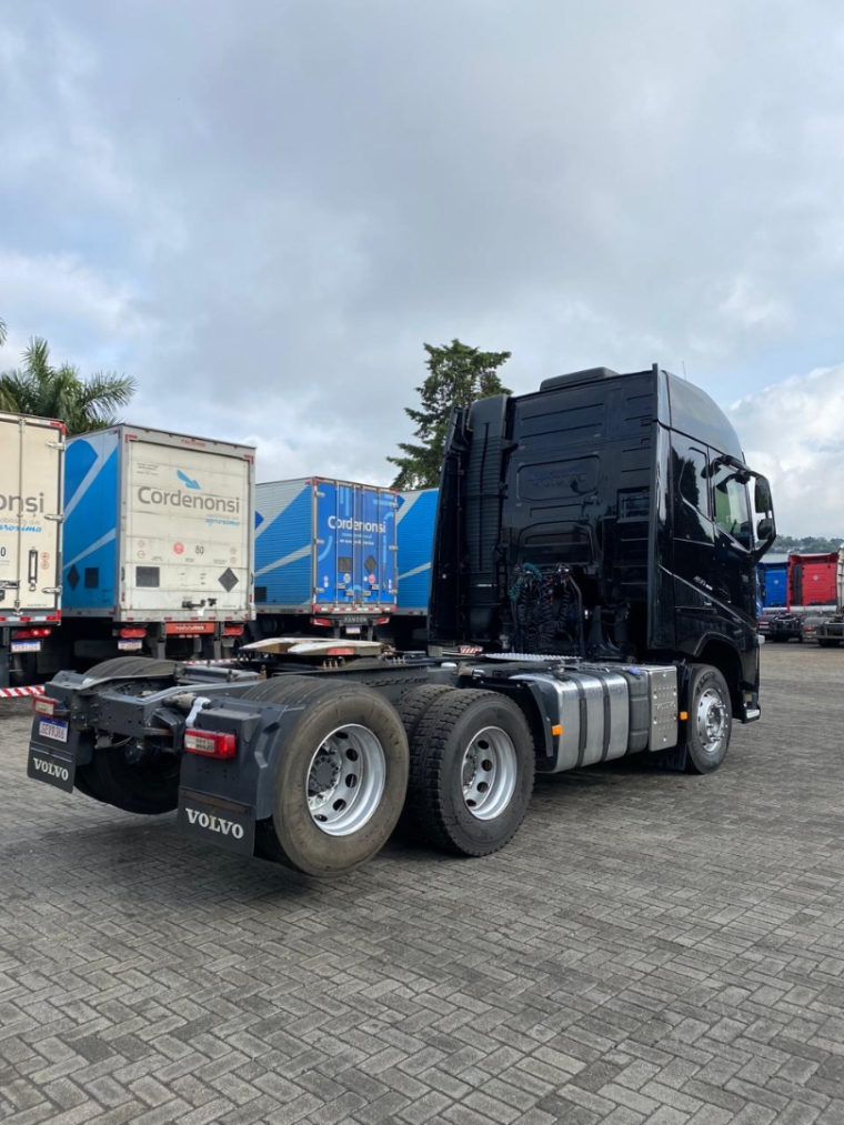 volvo fh 460 6x2 diesel 2p automatico 2021