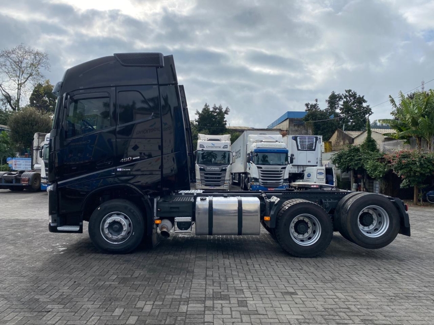 volvo fh 460 6x2 diesel 2p automatico 2021