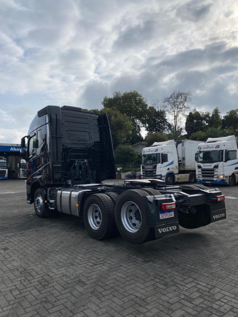 volvo fh 460 6x2 diesel 2p automatico 2021