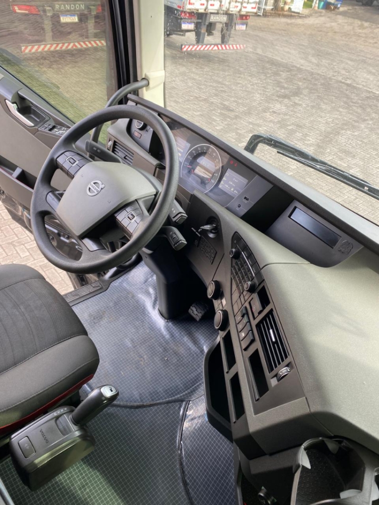 volvo fh 460 6x2 diesel 2p automatico 2021