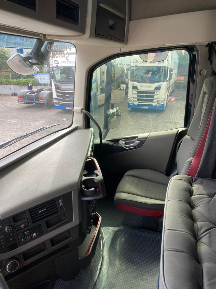 volvo fh 460 6x2 diesel 2p automatico 2021