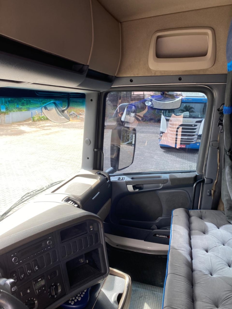 scania r 440 6x2 diesel 2p automatico 2018