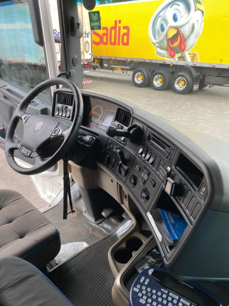 scania r 440 6x2 diesel 2p automatico 2018